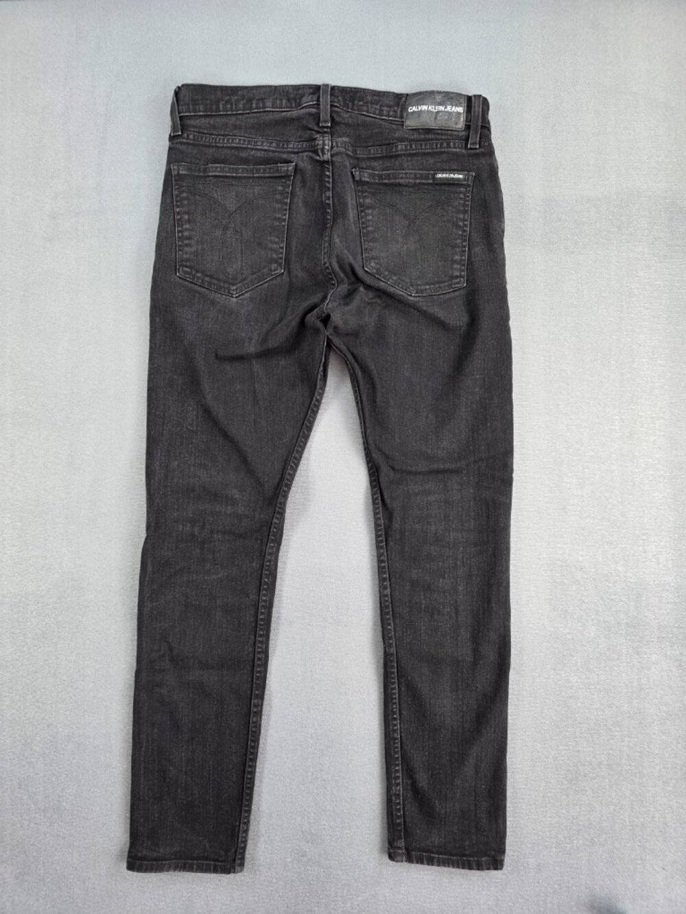 Calvin Klein Jeans Men's 32x32 Skinny Fit Washed Black Denim Jeans - Picture 2 of 9